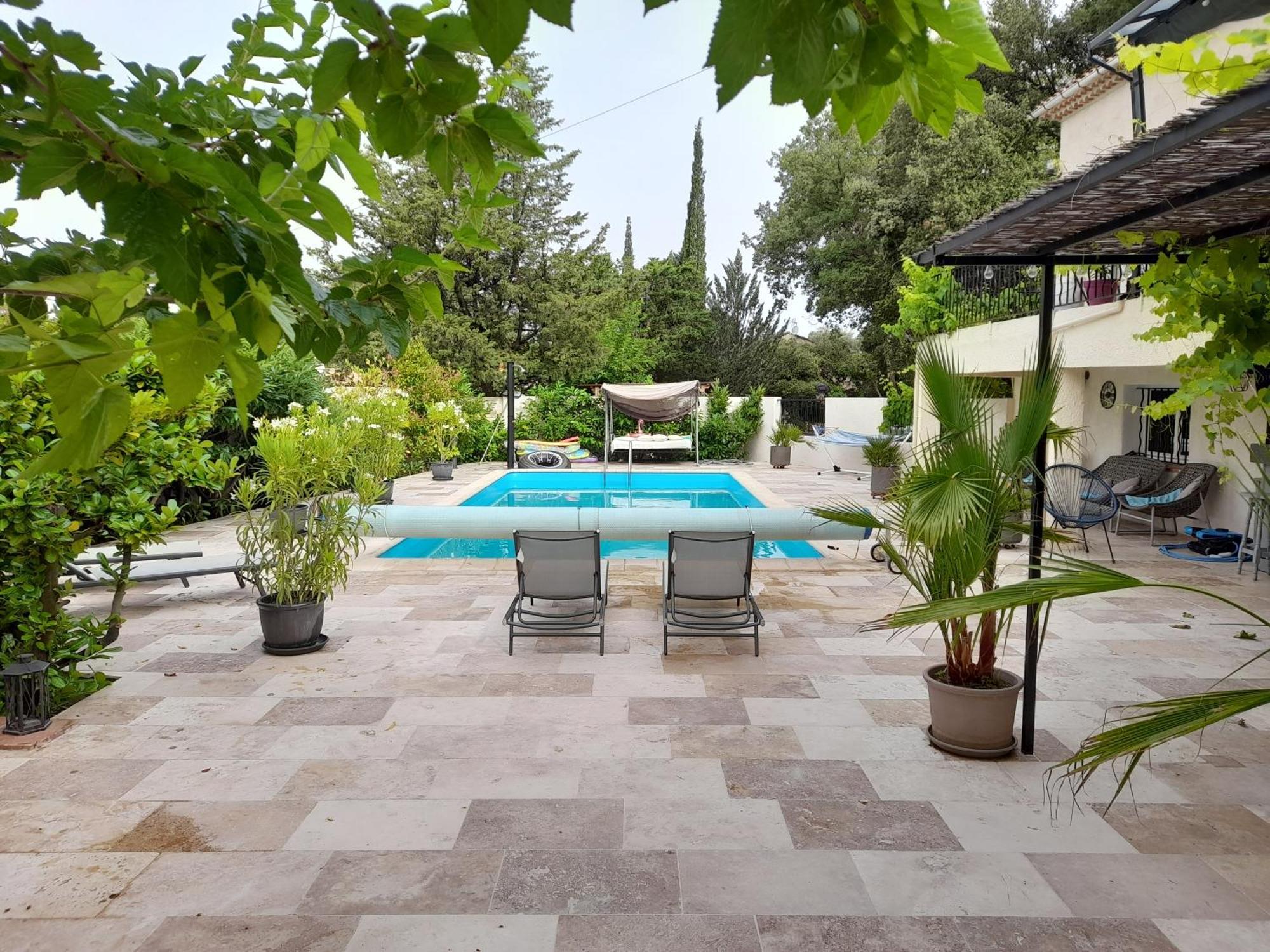 Les Arbousiers Ravissante Suite Independante Avec Piscine & Jacuzzi Бриньол Екстериор снимка